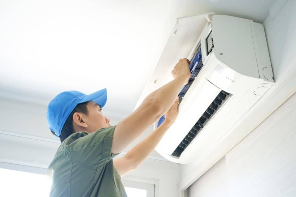 The Role of Air Filters in Maintaining Indoor Air Quality 3 The Role of Air Filters in Maintaining Indoor Air Quality